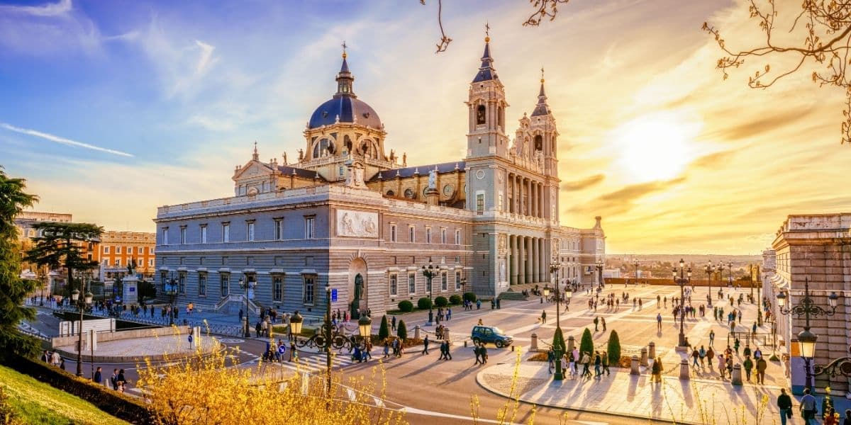 Madrid web tasarım görseli