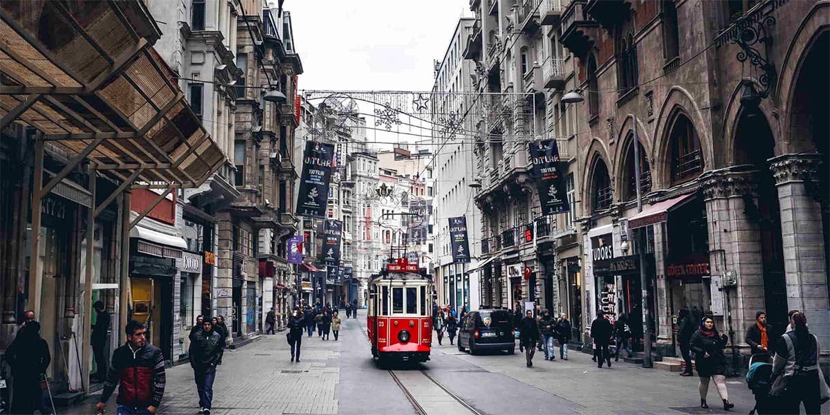 İstiklal web tasarim görseli