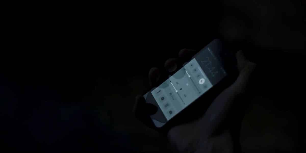 Dark Mode Tasarım Nedir? Karanlık Temaların Avantajları ve Kullanım Alanları