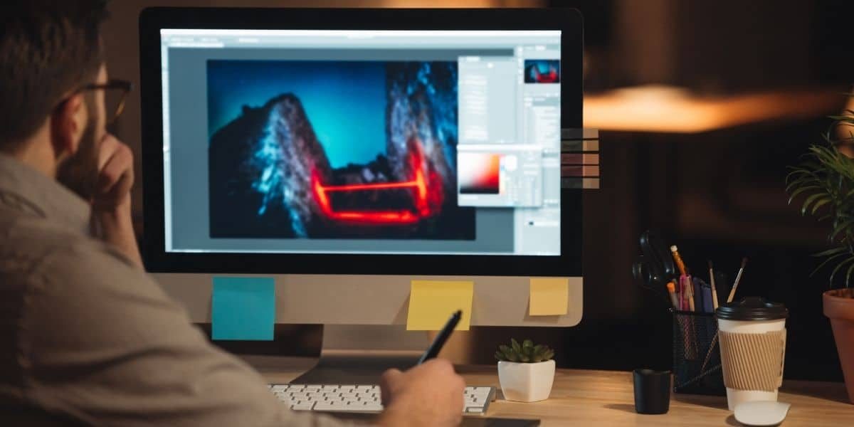 Minimalizm ve Kullanıcı Deneyimi: Kurumsal Web Tasarımında Yeni Trendler