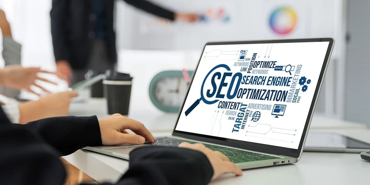Web Tasarımı ve SEO: Sitenizi Google'da Zirveye Taşıyacak İpuçları